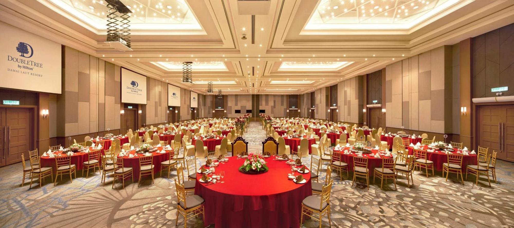Hotel Doubletree By Hilton Damai Laut Lumut Zewnętrze zdjęcie