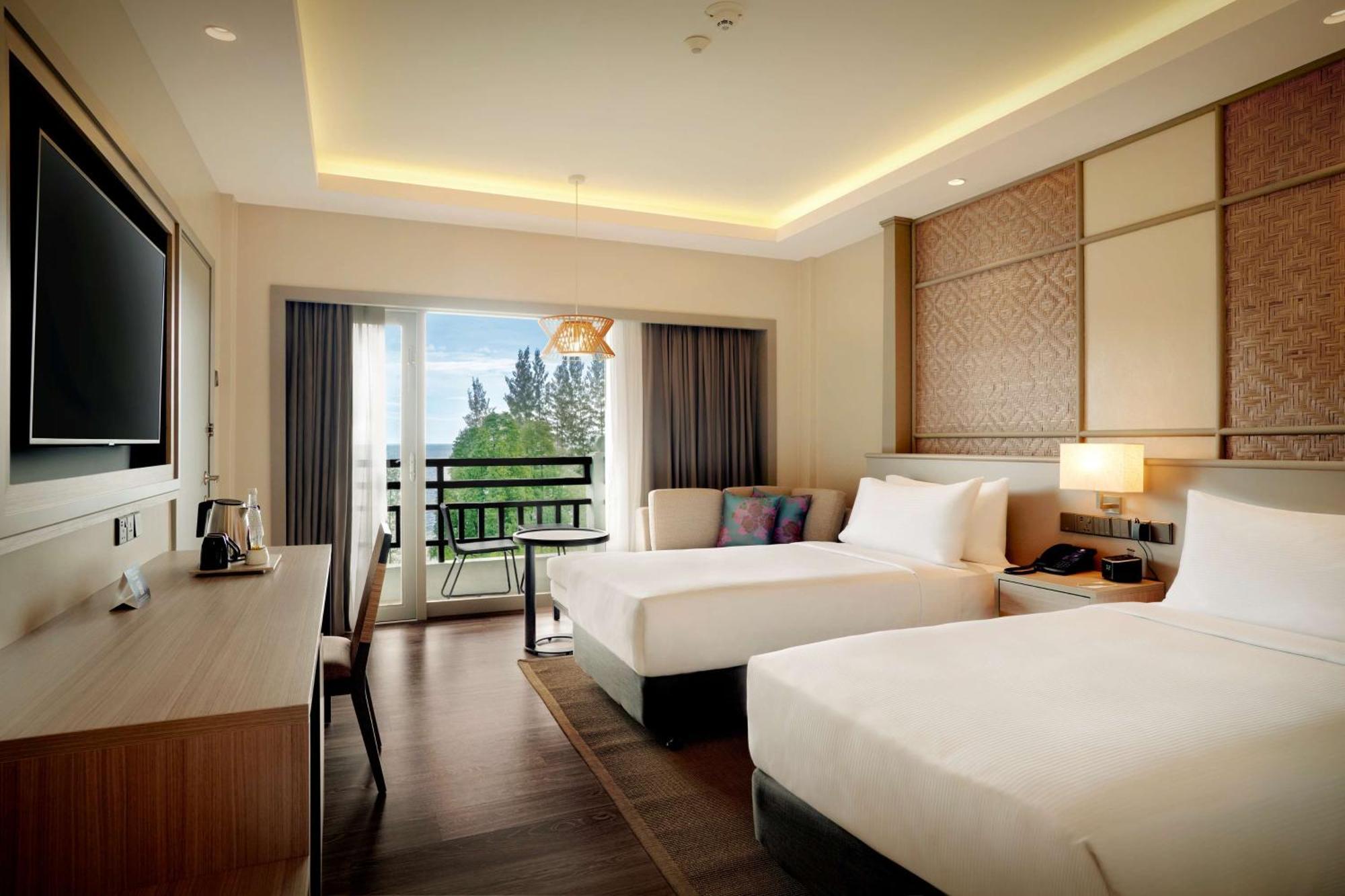Hotel Doubletree By Hilton Damai Laut Lumut Zewnętrze zdjęcie