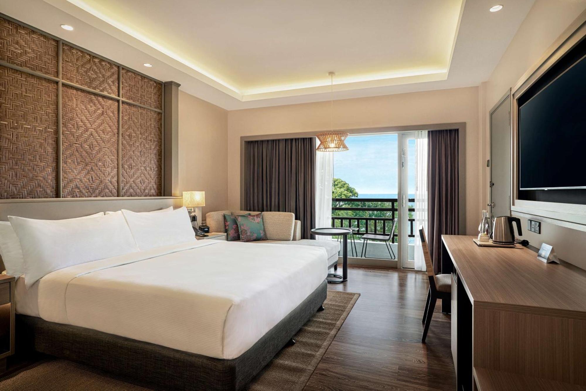 Hotel Doubletree By Hilton Damai Laut Lumut Zewnętrze zdjęcie